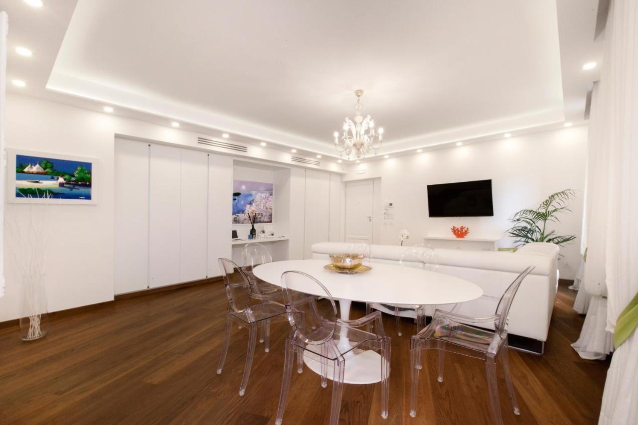 Sorrentovibes - Luxury Home Sea View & Jacuzzi In Sorrento Centre المظهر الخارجي الصورة