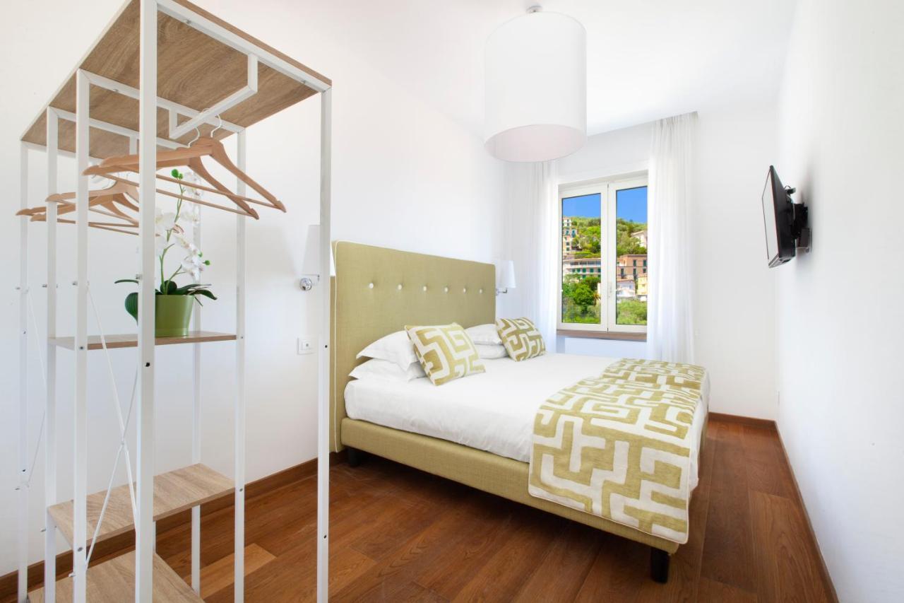 Sorrentovibes - Luxury Home Sea View & Jacuzzi In Sorrento Centre المظهر الخارجي الصورة