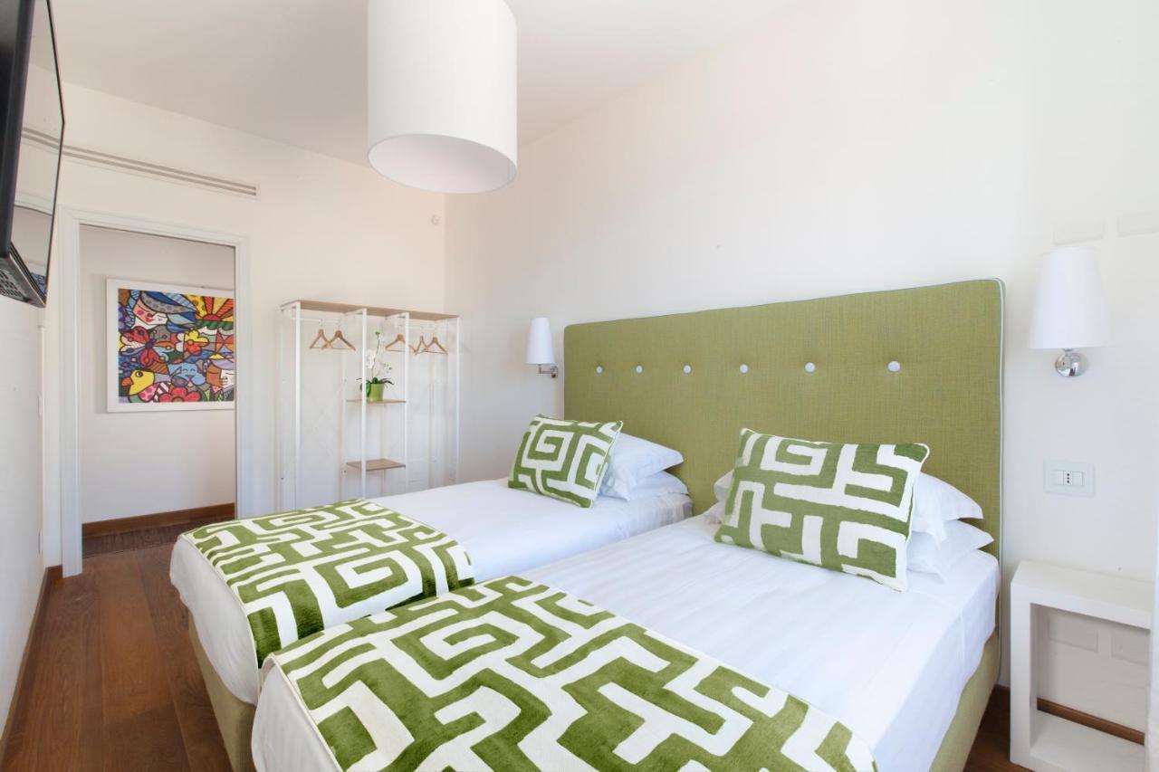 Sorrentovibes - Luxury Home Sea View & Jacuzzi In Sorrento Centre المظهر الخارجي الصورة